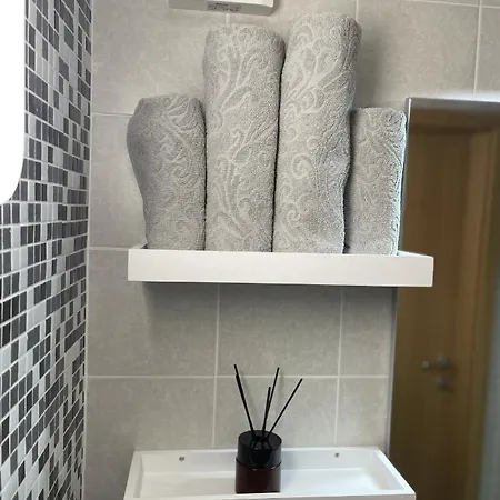 Studio Duplex Na Polju Ziri